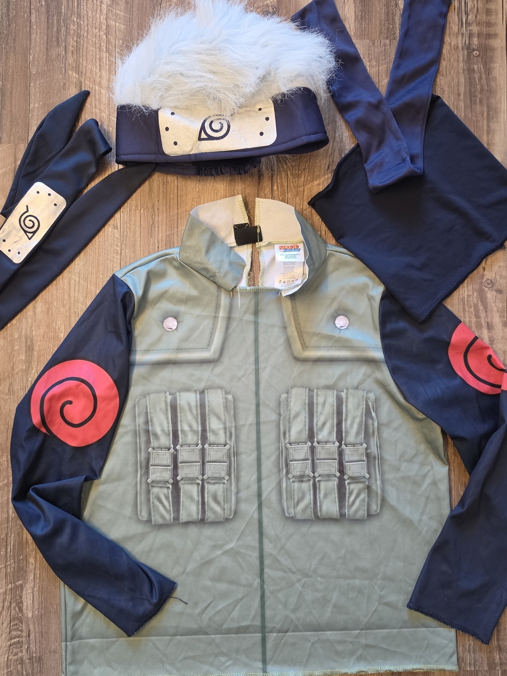 Naruto Shippuden Kakashi Hatake Youth Costume Set Size Large 10-12 – Shirt Wig M